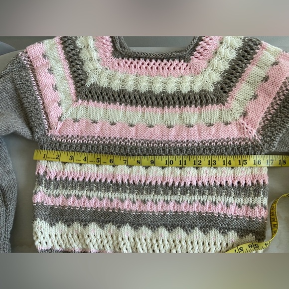 Hand knitted wool sweater size small pink grey white color block - Picture 8 of 13